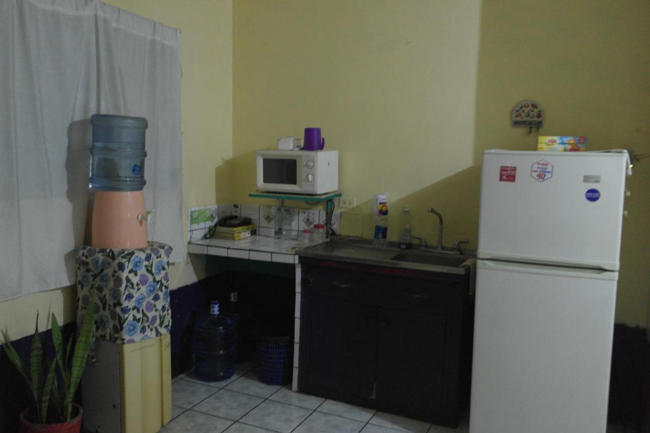 Hostal Nicaragua Guest House 马那瓜湖 外观 照片