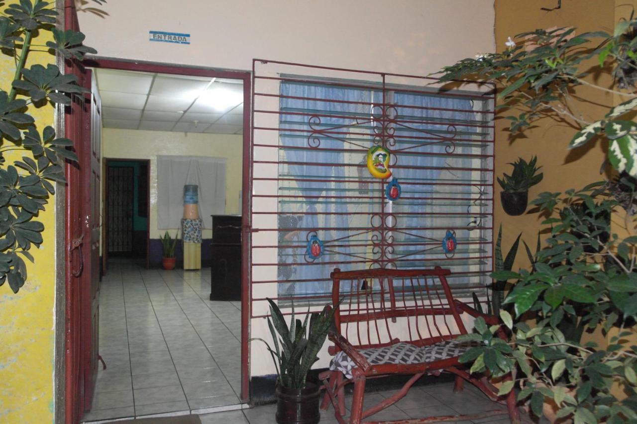Hostal Nicaragua Guest House 马那瓜湖 外观 照片